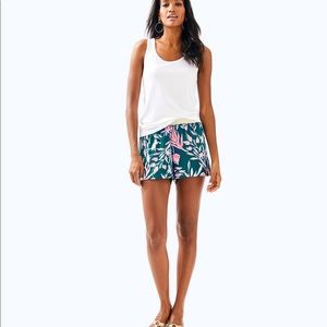 BNWT Lilly Pulitzer 5” Rylan Short (Size XS)